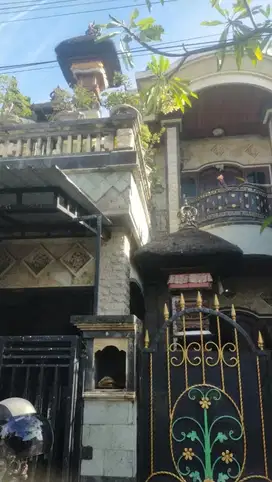 DIJUAL RUMAH 2LANTAI SUPER BUC DENPASAR SELATAN