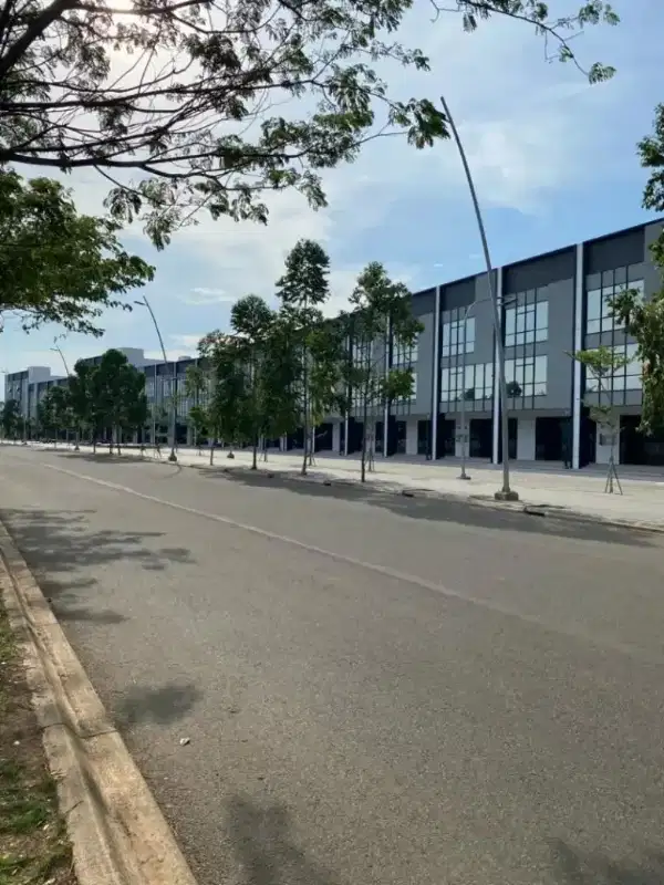Dijual soho orchard boulevard pik2 brand new Cocok untuk usaha apapun