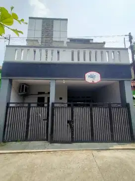 Rumah Tingkat  di Depok 2 dekat Samsat/Tiptop