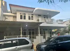 Rumah siap huni di Pondok Indah dekat mall PI 2