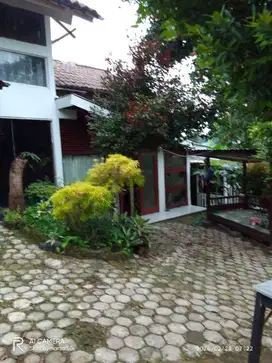 Dijual rumah asri 2 lantai 680 jt nego lt. 233 meter
