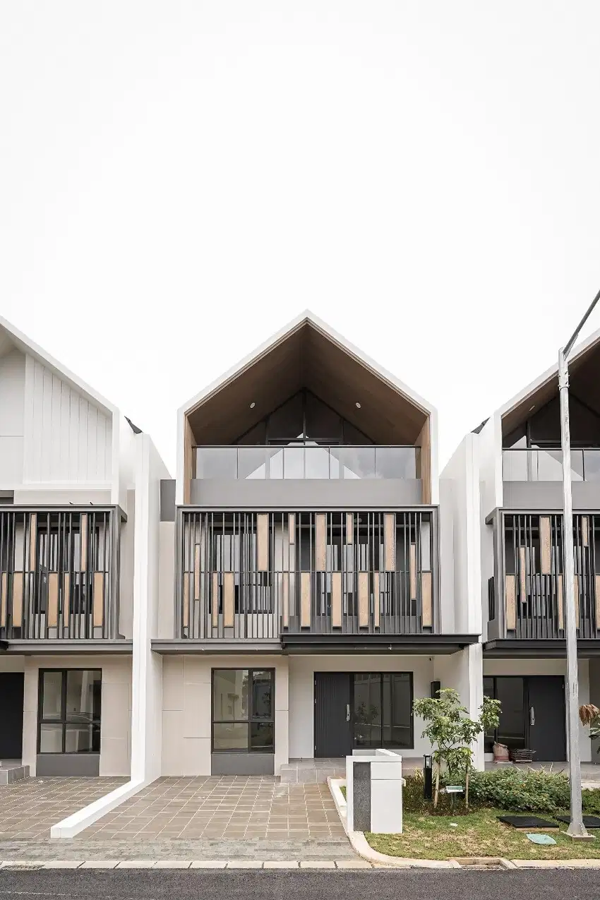 Rumah 7x12 3+1KT Semi Furnish Cluster Strozzi Summarecon Serpong