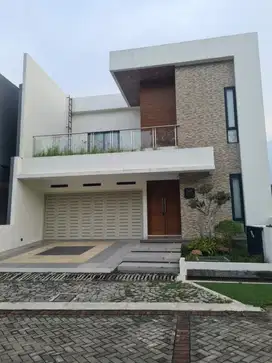 Dijual Rumah di Graha Candi Golf, Jangli - Semarang