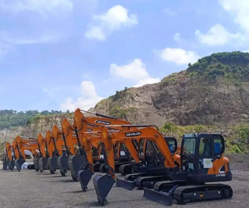 MINI EXCAVATOR DOOSAN DEVELON SIDOARJO