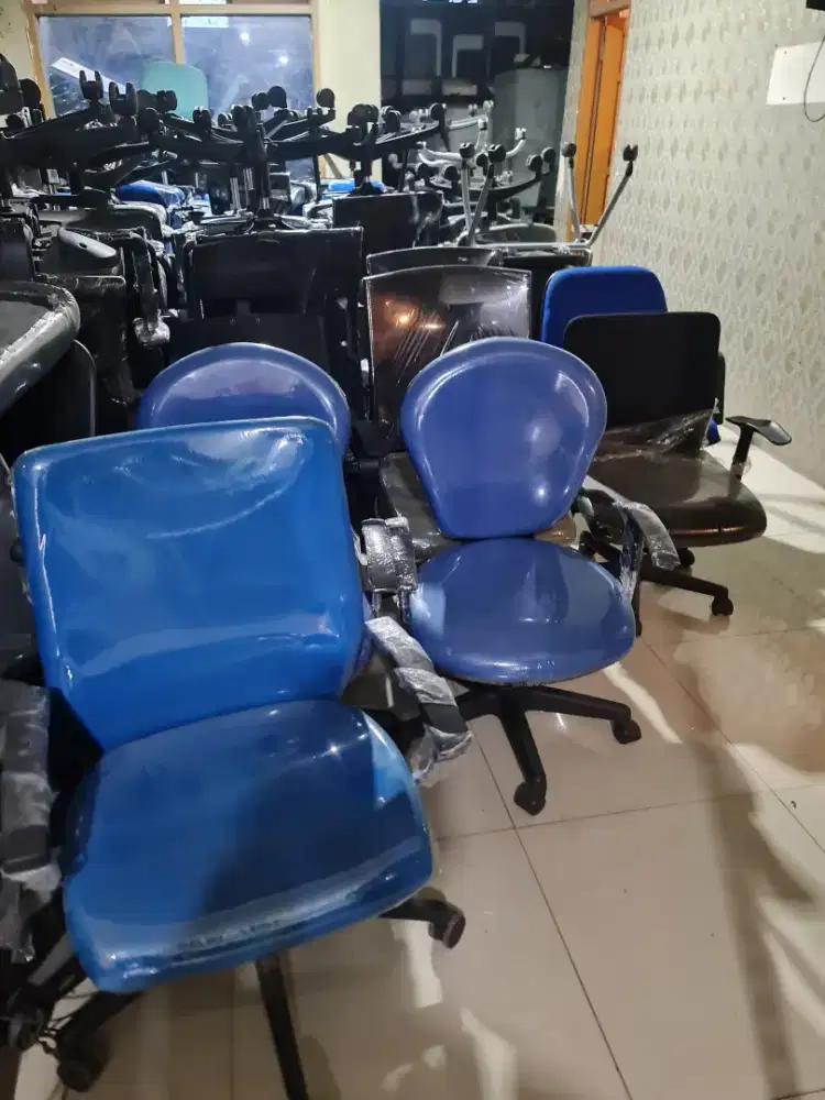 Kursi kantor termurah 150 ribuan saja