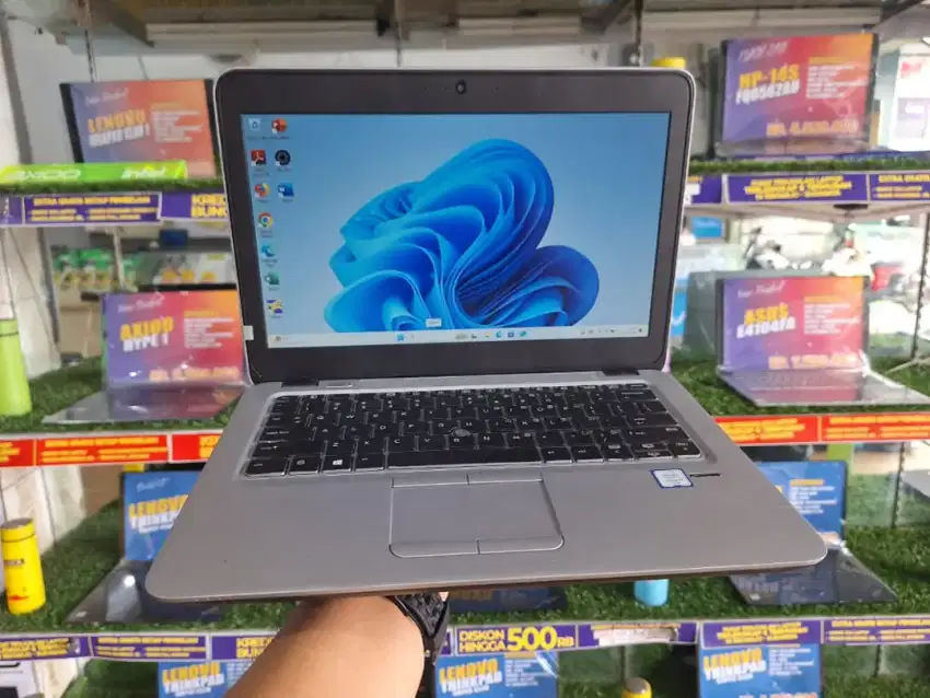 hp elitebook 820 g3 core i7