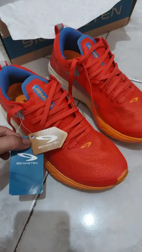 910 Nineten - Yuza Riot Goresplash