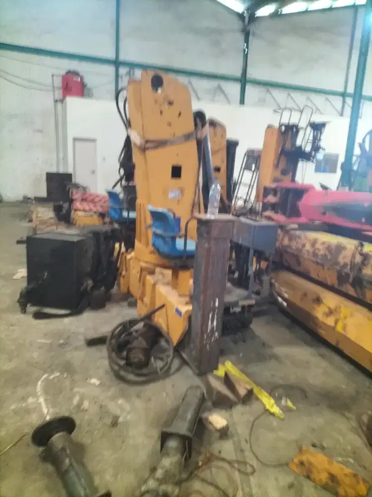 Jual crane telescope XCMG 10 TON
