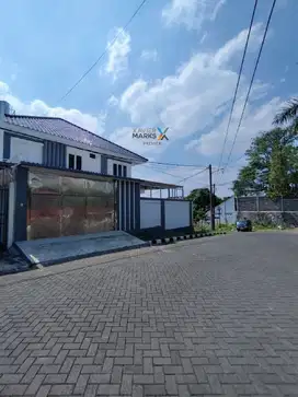Dijual Murah, Rumah Mewah Lokasi Strategis di Dekat Ayam Jogja Dieng