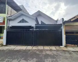 Dijual Rumah Lama Cocok Untuk Hunian dan Kost di Jl Palimanan