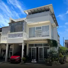 RUMAH LUAS BAGUS POSISI HOOK DI BUAH BATU SQUARE BANDUNG