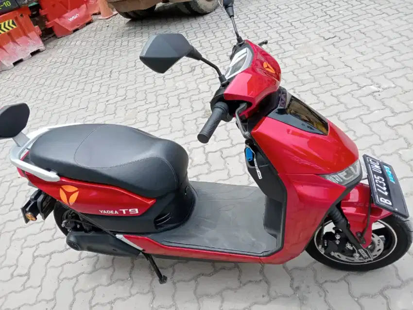 Dijual Motor Listrik Yadea T9 Tahun 2023