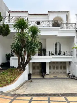 Rumah Second Strategis Dekat Kemang Dalam Jakarta Selatan