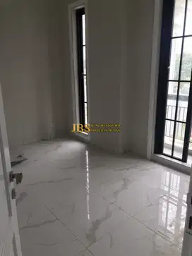 Dijual Villa 2 Tingkat di Komplek Citraland Helvetia Type Vittoria