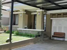 Rumah di Kota Baru Parahyangan, Mewah dan Luas 1 Lantai