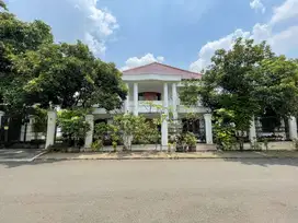 Rumah hook 2 lantai dalam Perumah Exclusive di Puri Cinere Depok