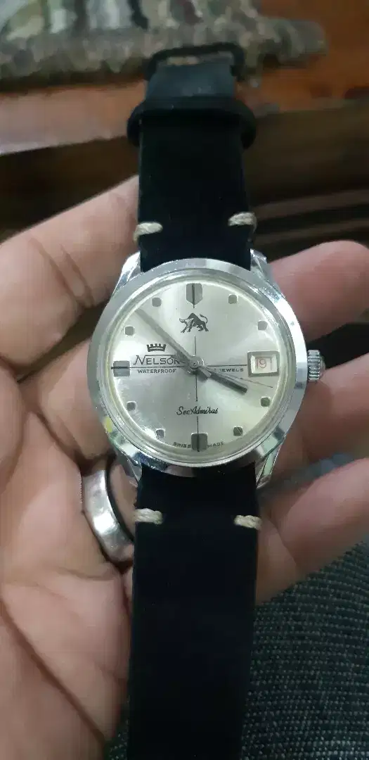 Jam tangan pria puter merk NILSOL