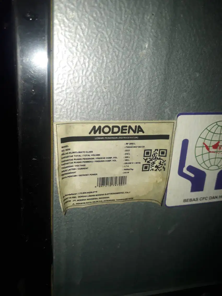 Kulkas sidebyside merek modena type RF2552L normal dingin beku