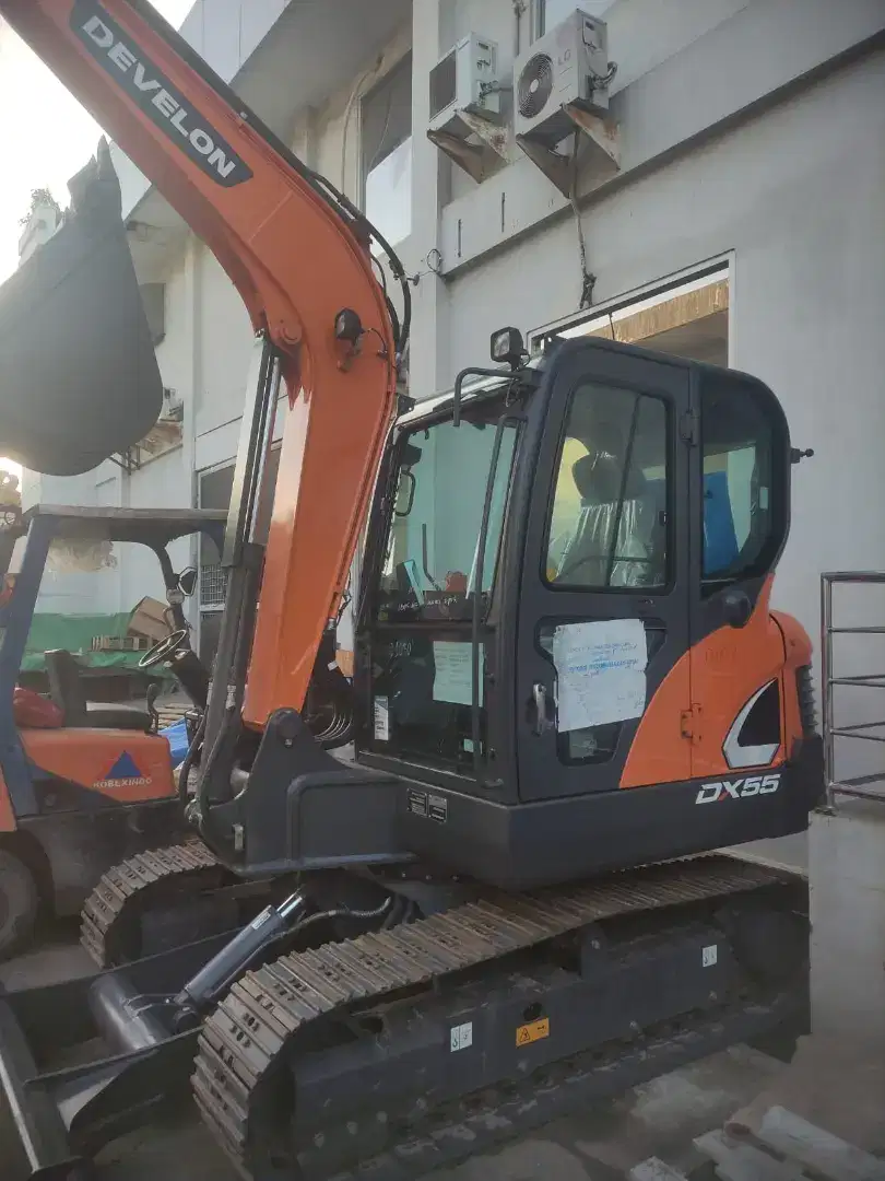 READY MINI EXCAVATOR KAPASITAS 5 TON DOOSAN DEVELON SIDOARJO