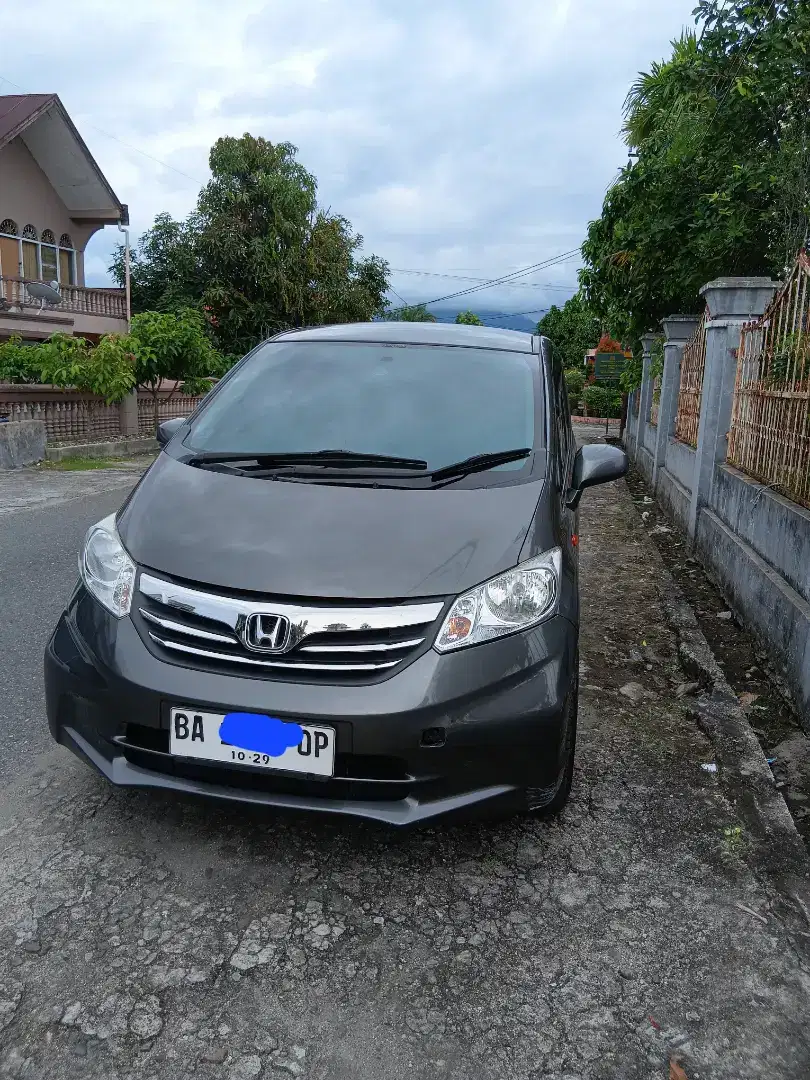 Dijual Honda Freed Sd 2012 Facelift