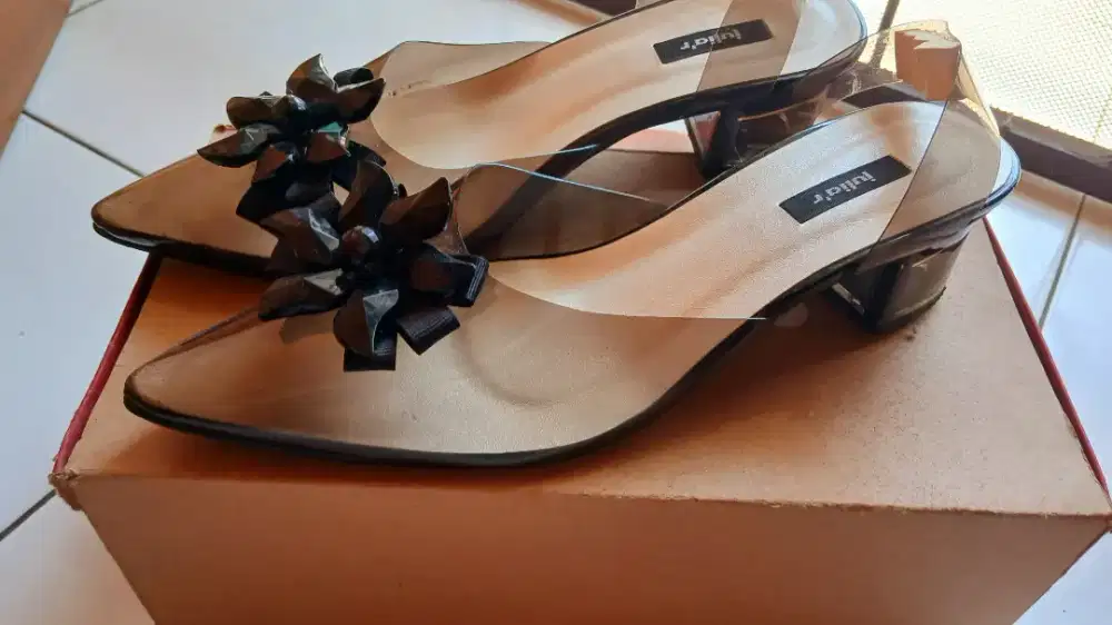 Dijual Sepatu Wanita Juliar shoes Bekas kondisi bagus siap pakai