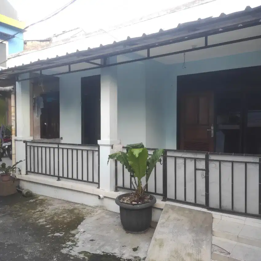 Dikontrakan Rumah di kota Bogor. Hanya 15 menit ke kebun raya Bogor