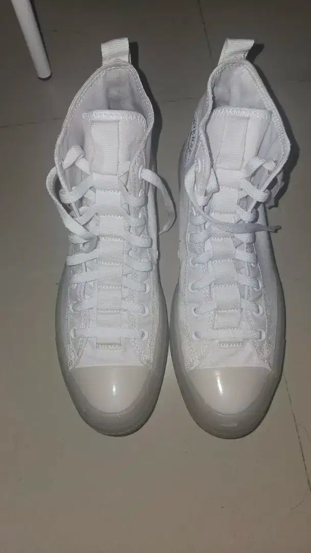 Sepatu converse high full white original