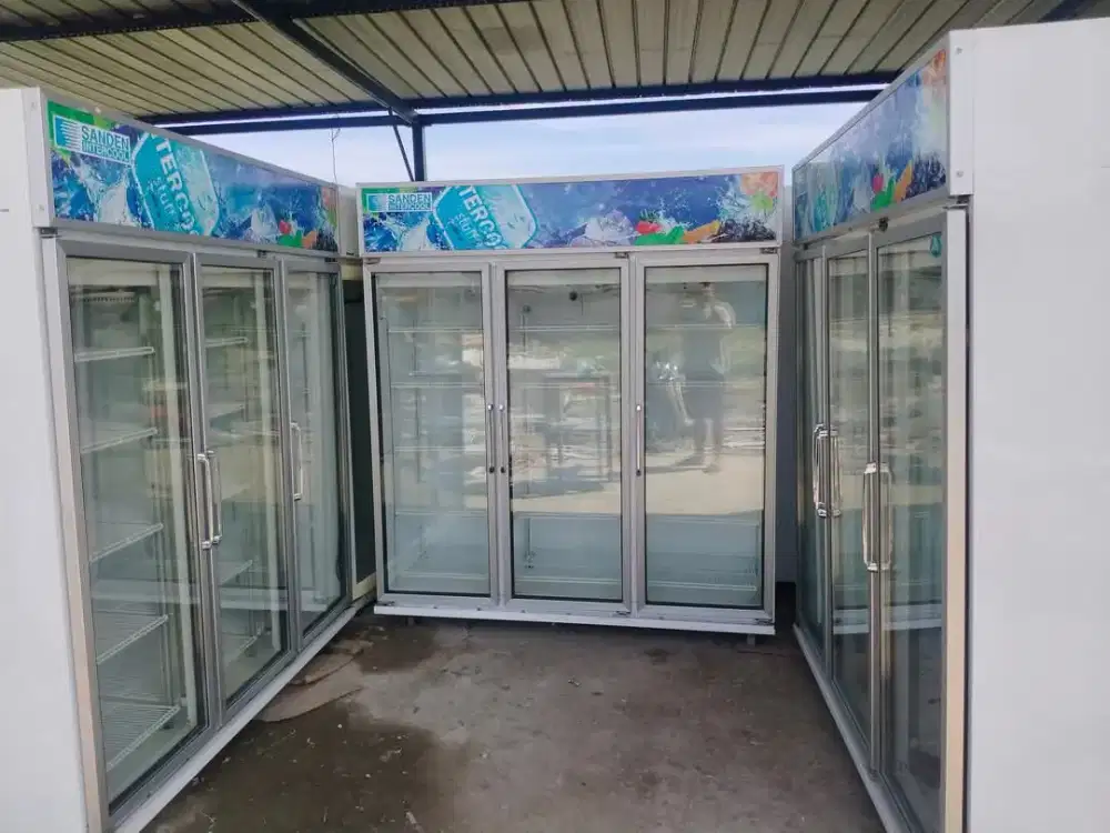 Jual showcase 3 pintu Sanden Intercool