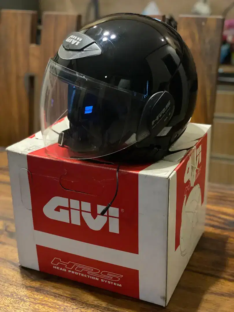 WTS 2 helm AIROH new GIVI hps 10 second