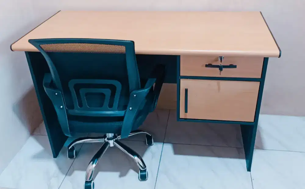 Meja Kantor Kerja Komputer + Kursi Kantor Kerja Komputer Baru