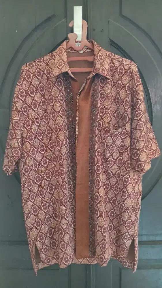 Kemeja batik pria L