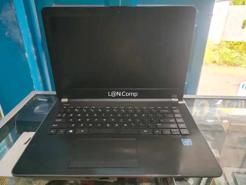 Laptop 14 inci Normal diGaransi