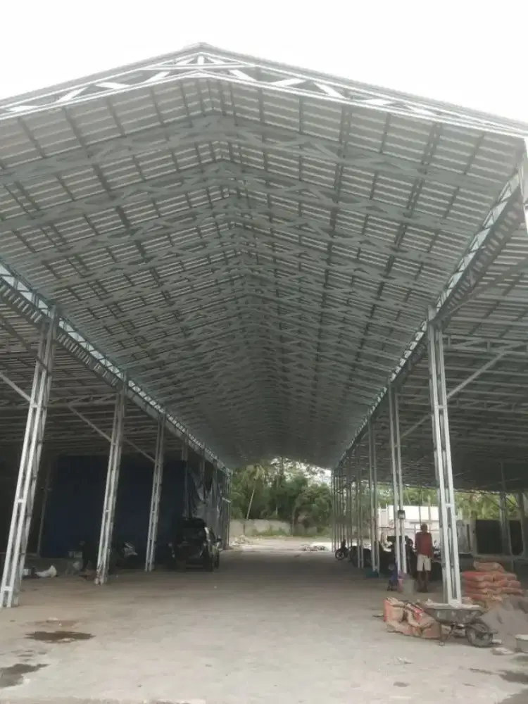 Rangka atap bajarigan dan atap galvalum,plafon pvc