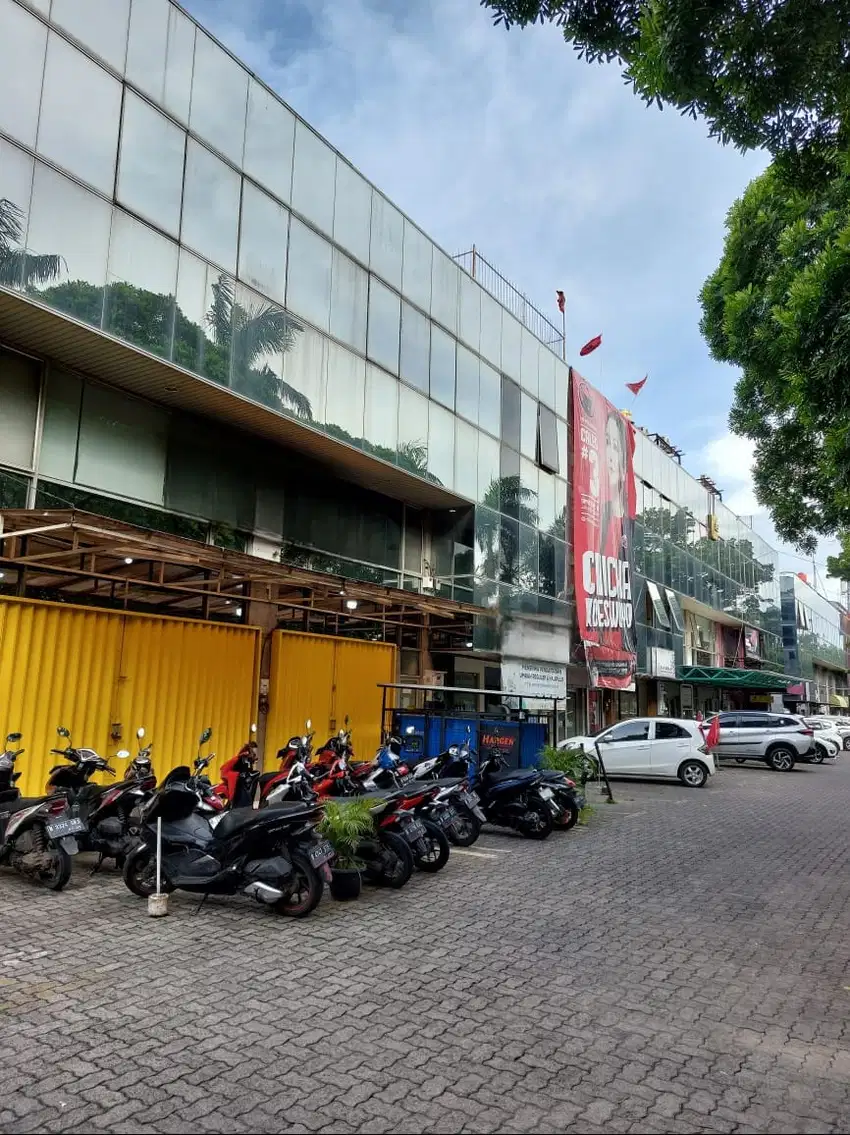 Lebak bulus ruko gandeng lebar 10 disewakkan dikontrakkan kantor