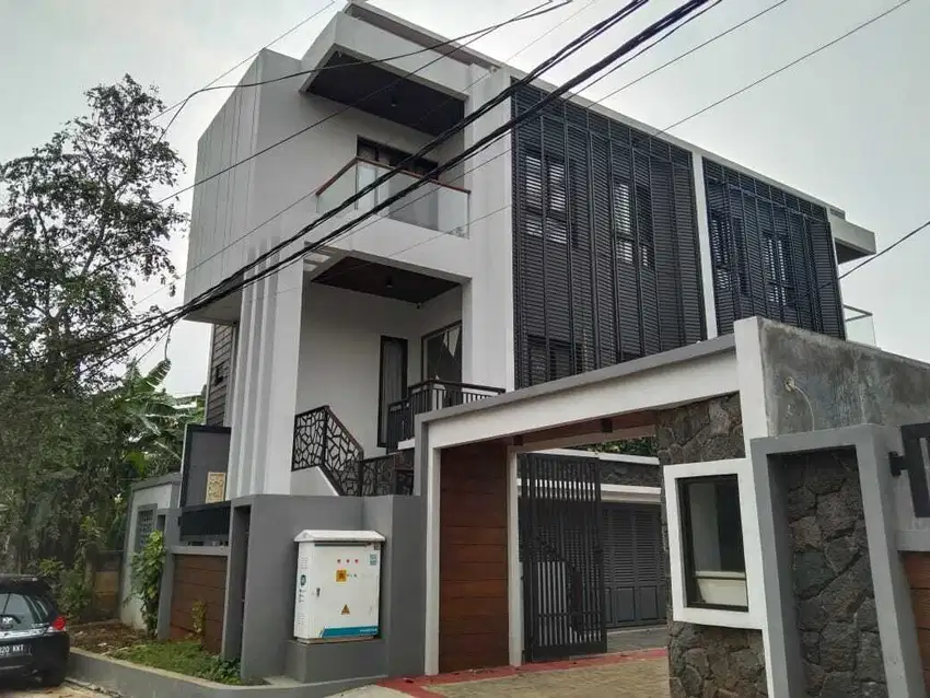 DIJUAL RUMAH SULTAN M3WAH SIAP HUNI 1.7 Man DI KALIMANGGIS CIBUBUR
