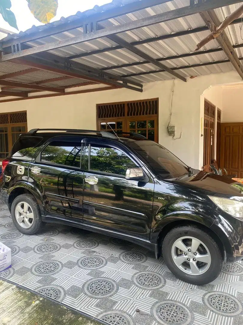 Toyota Rush 1.5 S MT Tahun 2010