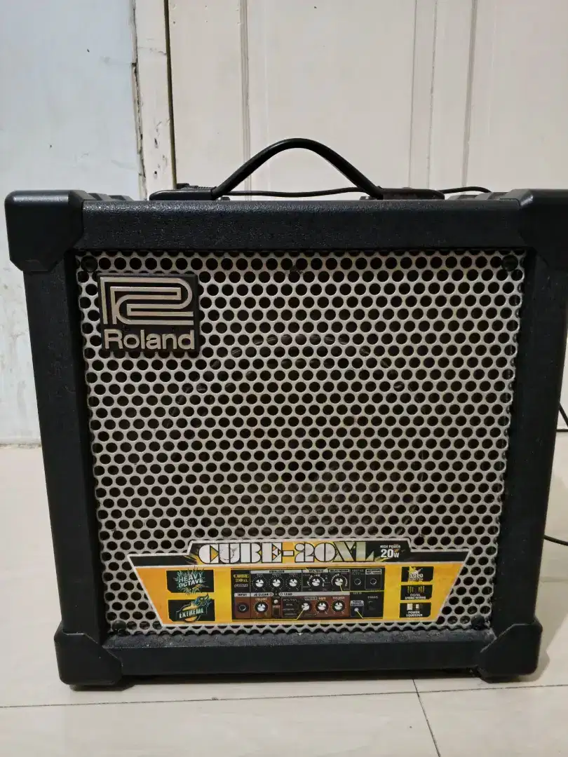 Ampli/amplifier gitar Roland Cube-20 XL