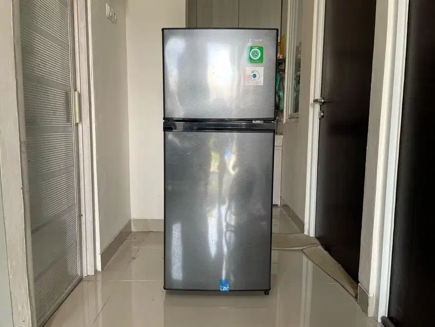 Kulkas SHARP 2 pintu