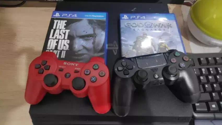 Dijual PS4 Pro 500 GB - Siap Gaming Tanpa Batas !