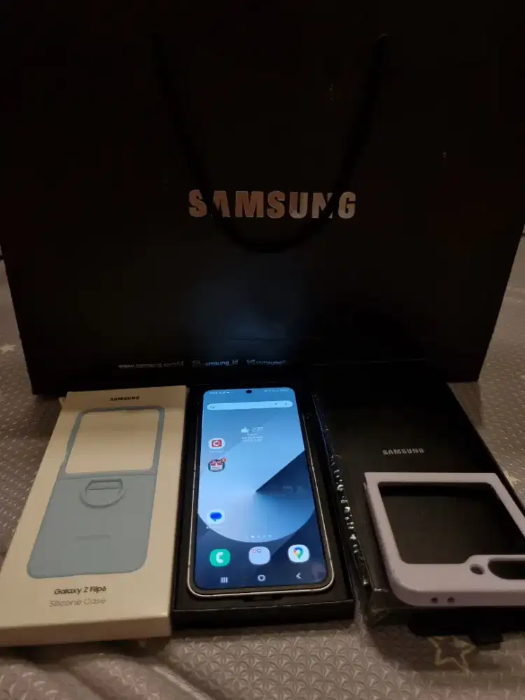 Samsung Galaxy Z Flip 6 SEIN 256gb