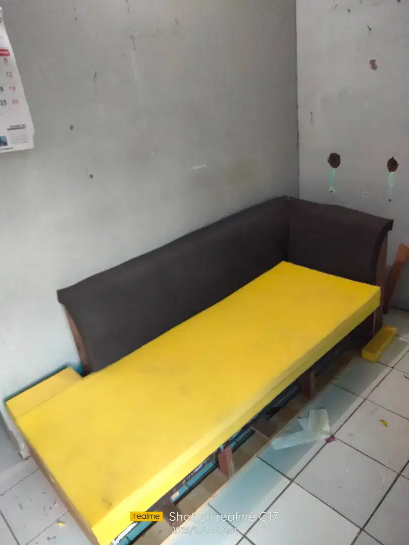 Custom sofa dan servis