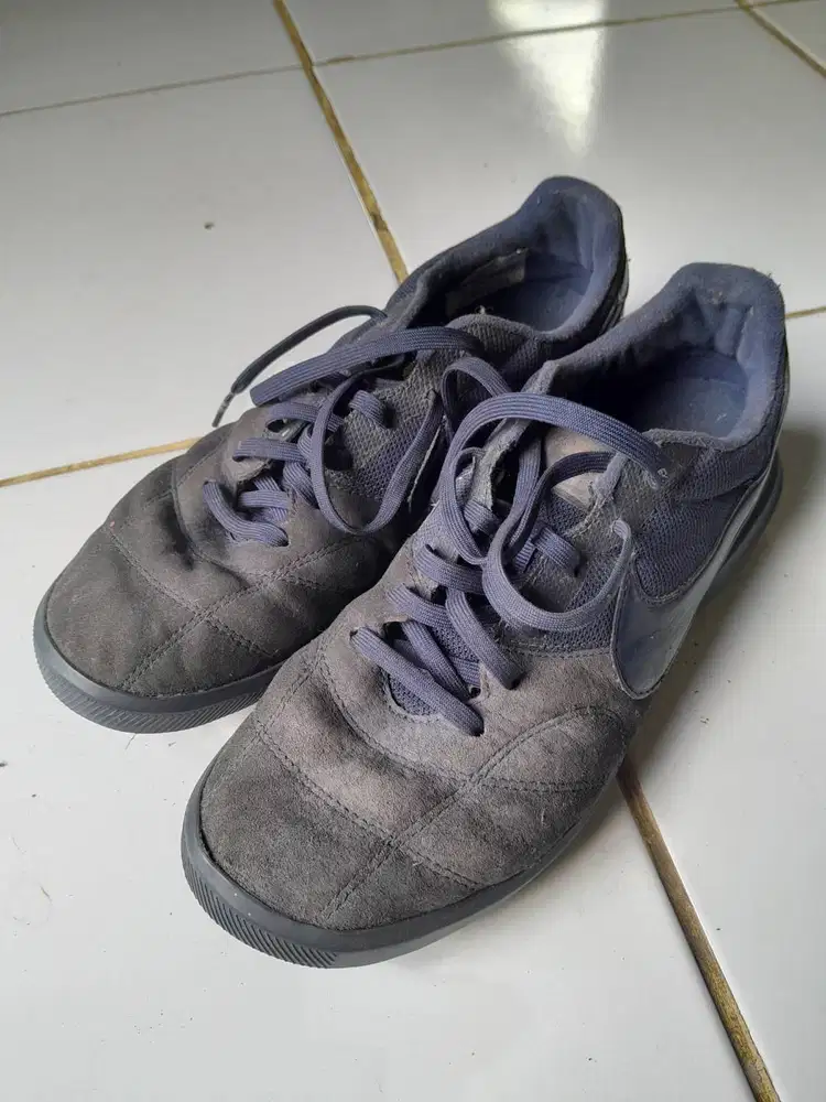 Sepatu futsal lunarlon nike 40,5