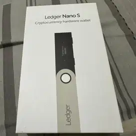 [Preloved] Ledger Nano S Crypto Bitcoin Wallet
