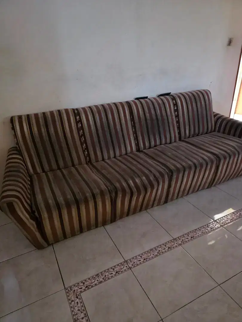 Perabot bekas dan elektronik bekas rumah tangga