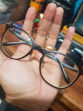 frame kacamata lensa terpasang minus