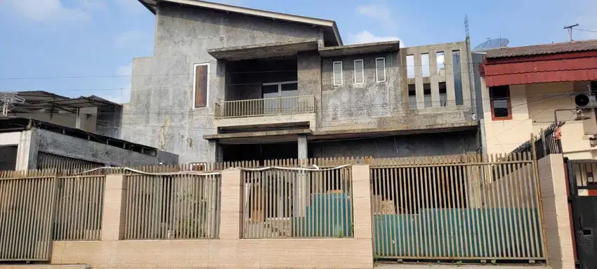 Disewakan Murah Gedung Bisa Untuk Kantor / Usaha di Menteng JakPus