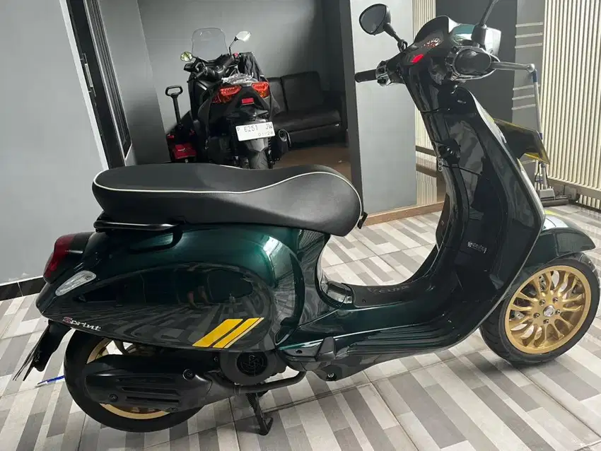 Vespa Sprint S 2020 limited edition racing sixties