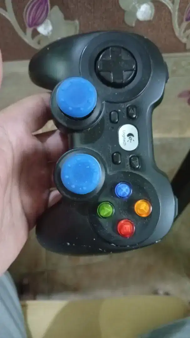 Wireless gamepad logitech f710
