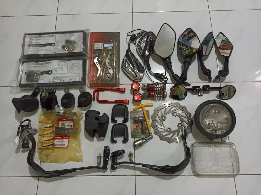 Aneka asesoris motor