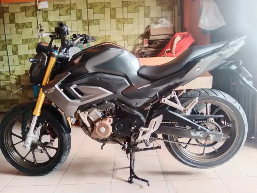 Kereta CB 150R Tahun 2022